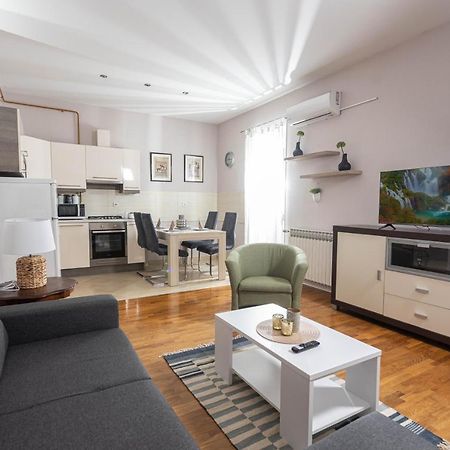 Apartman Gundulic Vinkovci Exterior photo