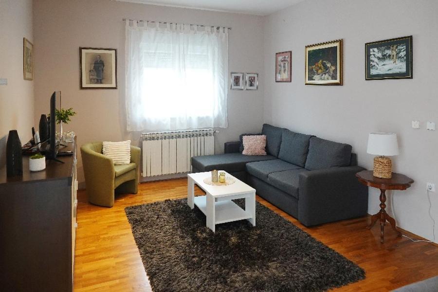 Apartman Gundulic Vinkovci Exterior photo