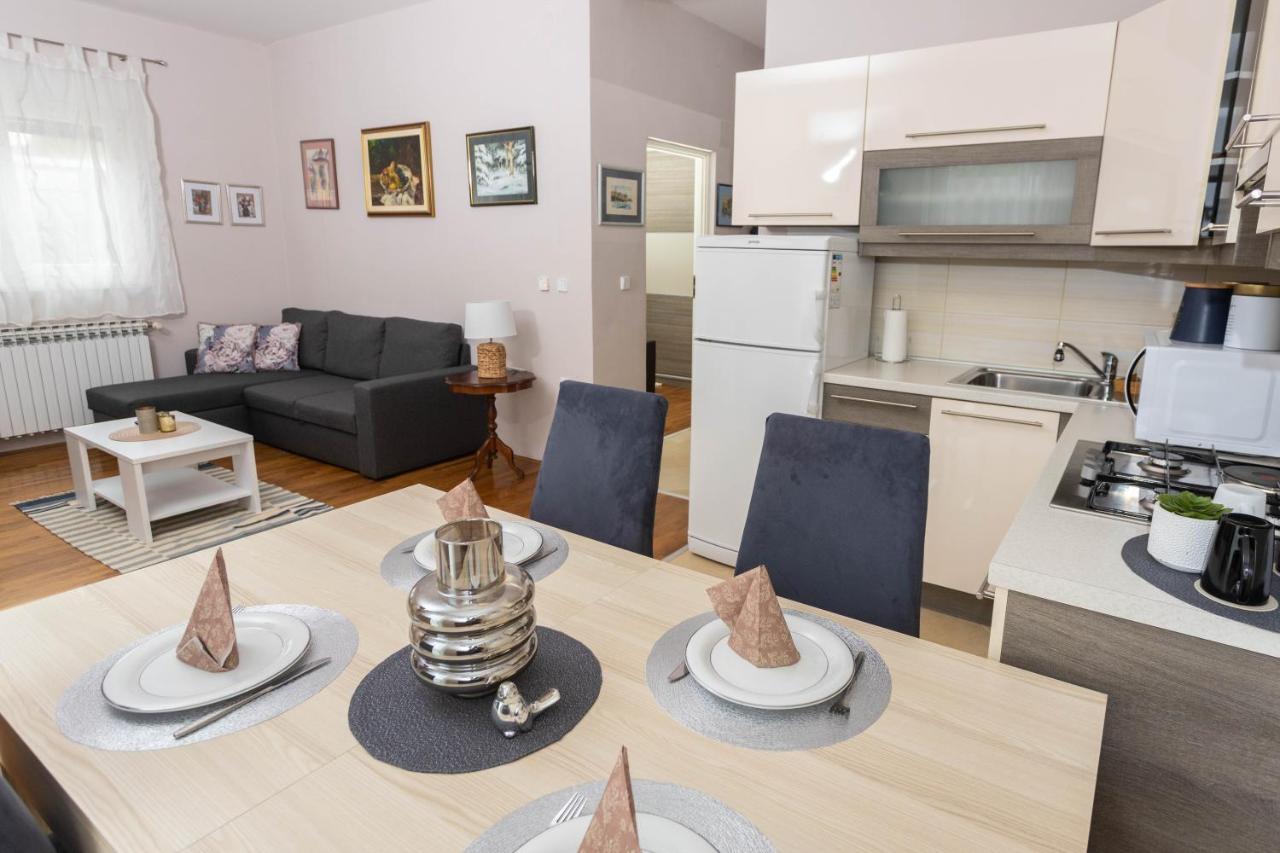 Apartman Gundulic Vinkovci Exterior photo